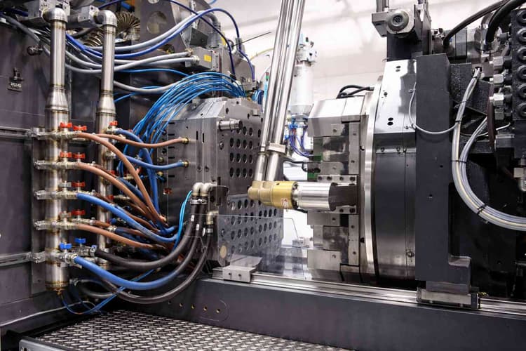 Охлаждение пресс-формы: как сократить цикл и убрать коробление