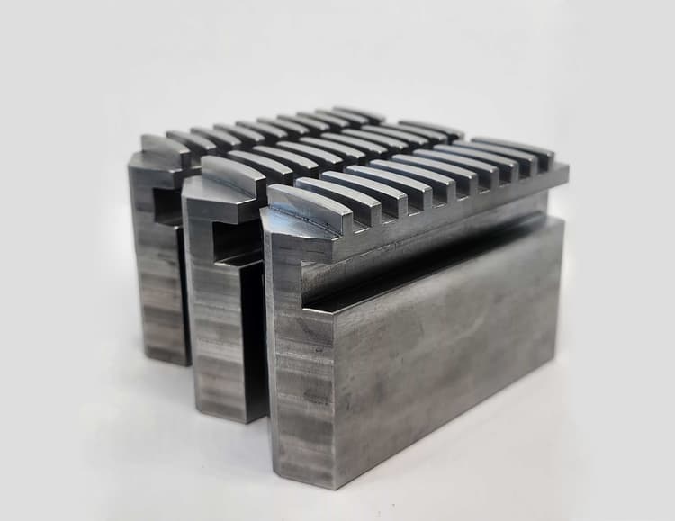 Виды кулачков для токарных патронов: прямые, обратные, комбинированные — как выбрать под деталь